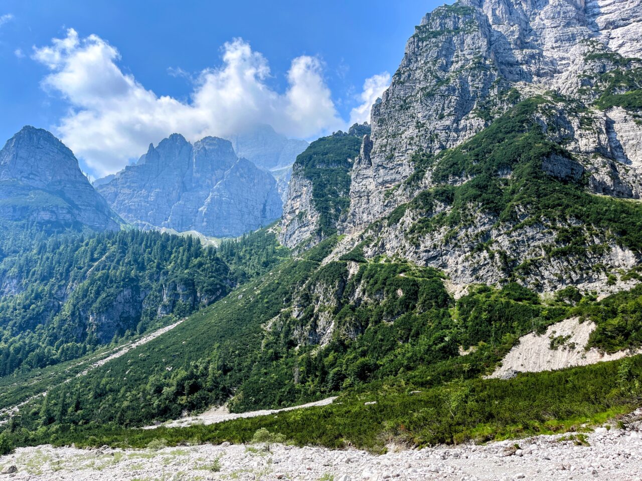 wanderung-rifugio-dell-altissimo-rifugio-selvata-