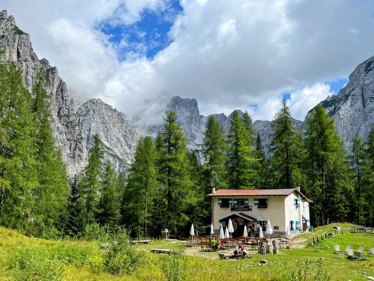 wanderung-rifugio-pedrotti-