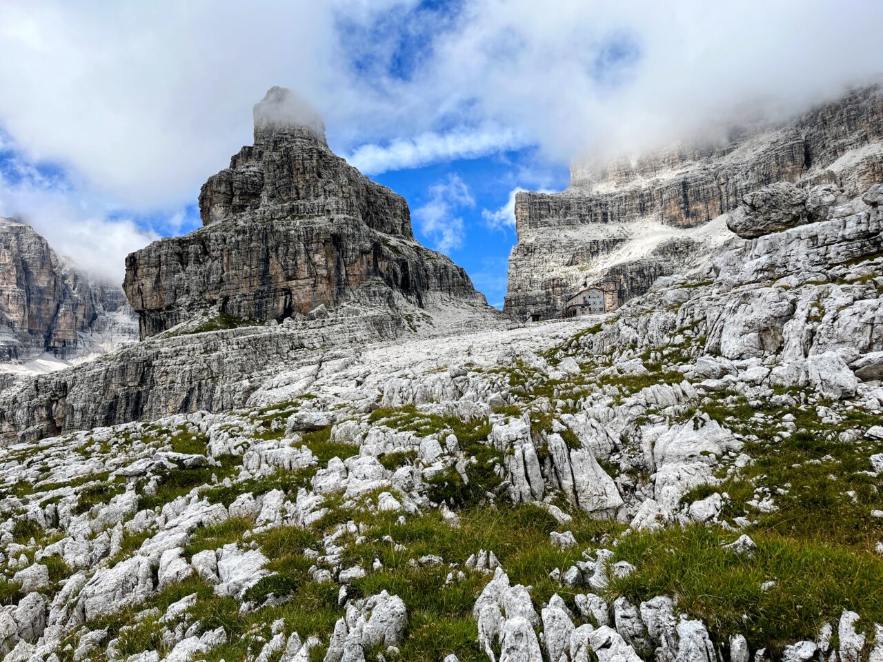 wanderung-rifugio-pedrotti-