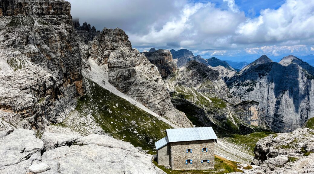 wanderung-rifugio-pedrotti-