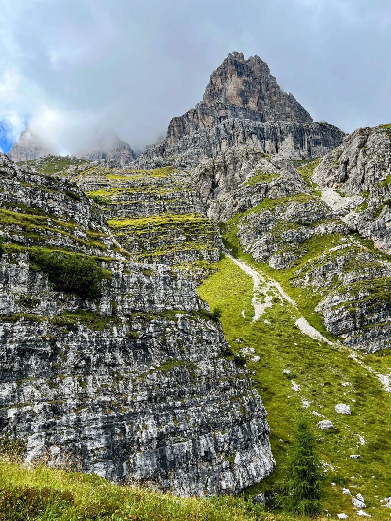 wanderung-rifugio-pedrotti-