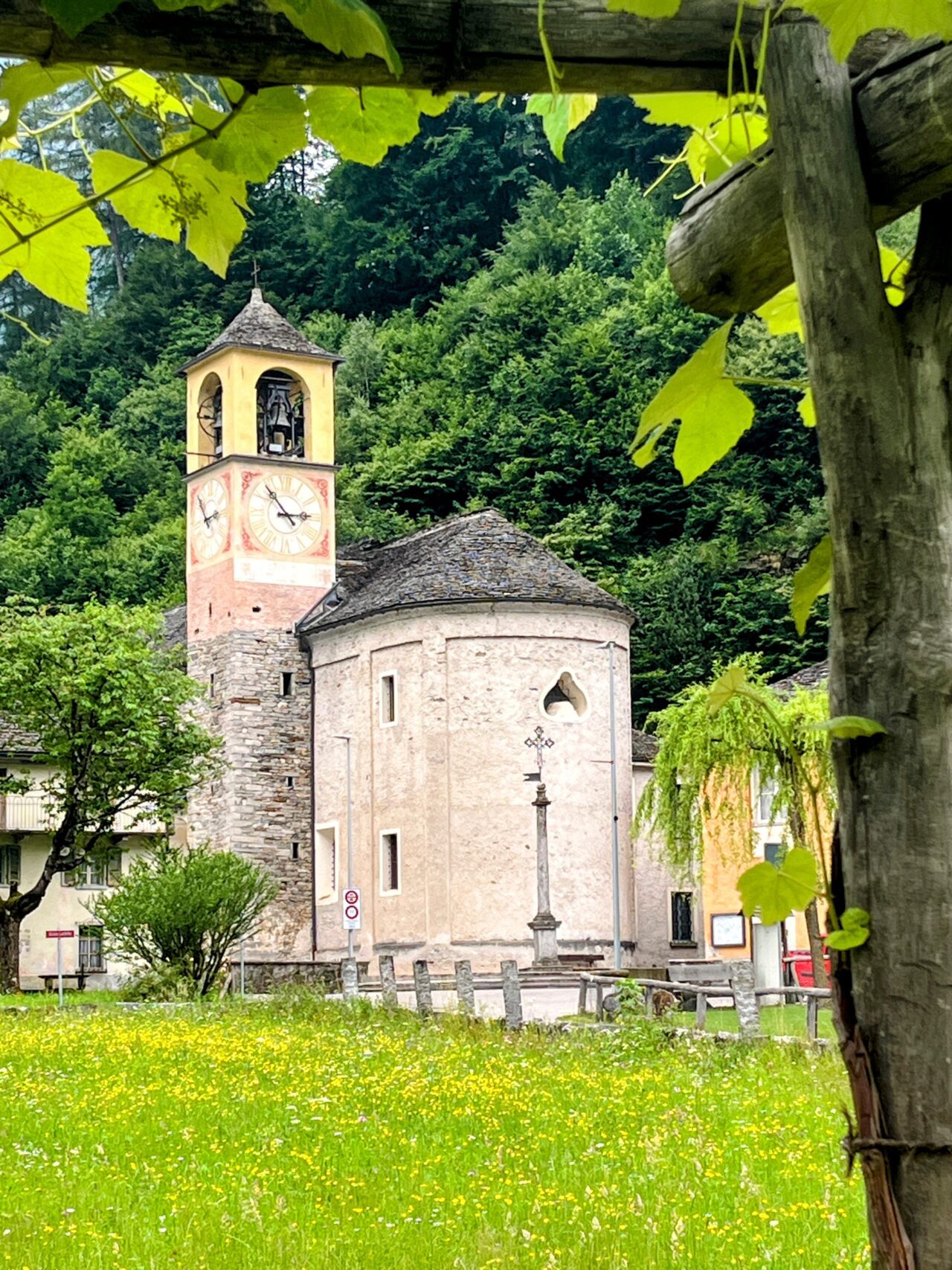 Wanderung_Alta_Via_Vallemaggia_Cimetta_Nimi_Brione_