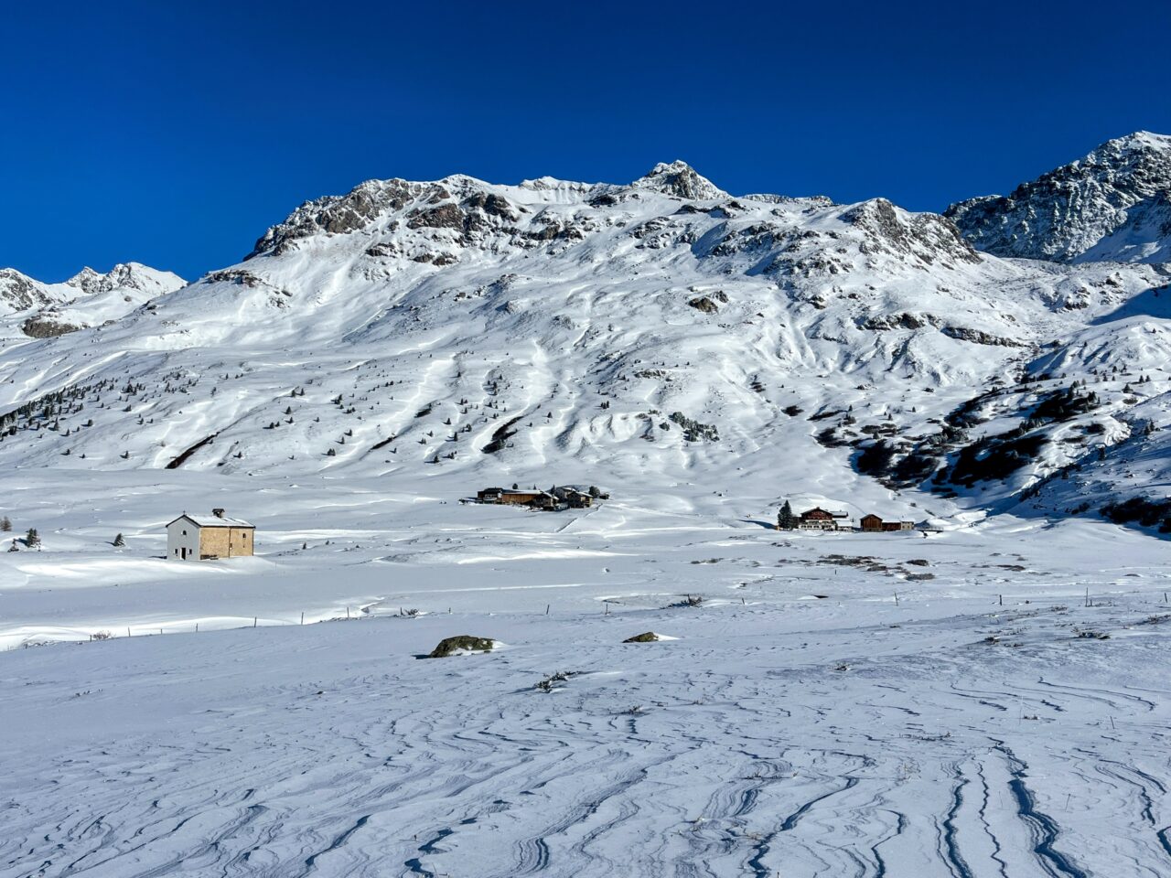 schneeschuhtour_alp_flix_573_schweizmobil_